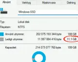 Fristående disk "Windows-SSD" visar 11,1 GB ledigt utrymme, vilket kan vara en utmaning för en windows 11 upgrade.