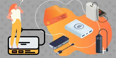 En kvinna funderar på hur laddar man en powerbank. Flera powerbanks och en mobil visas, redo att laddas.