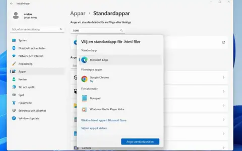Inställningar för appar i Windows 11. Välj standardapp för .html-filer, t.ex. Microsoft Edge eller Google Chrome.