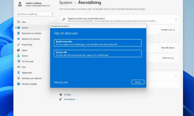 Välj att rensa datorn helt eller behålla filer. Alternativet "Ta bort allt" tar bort allt, appar och inställningar.